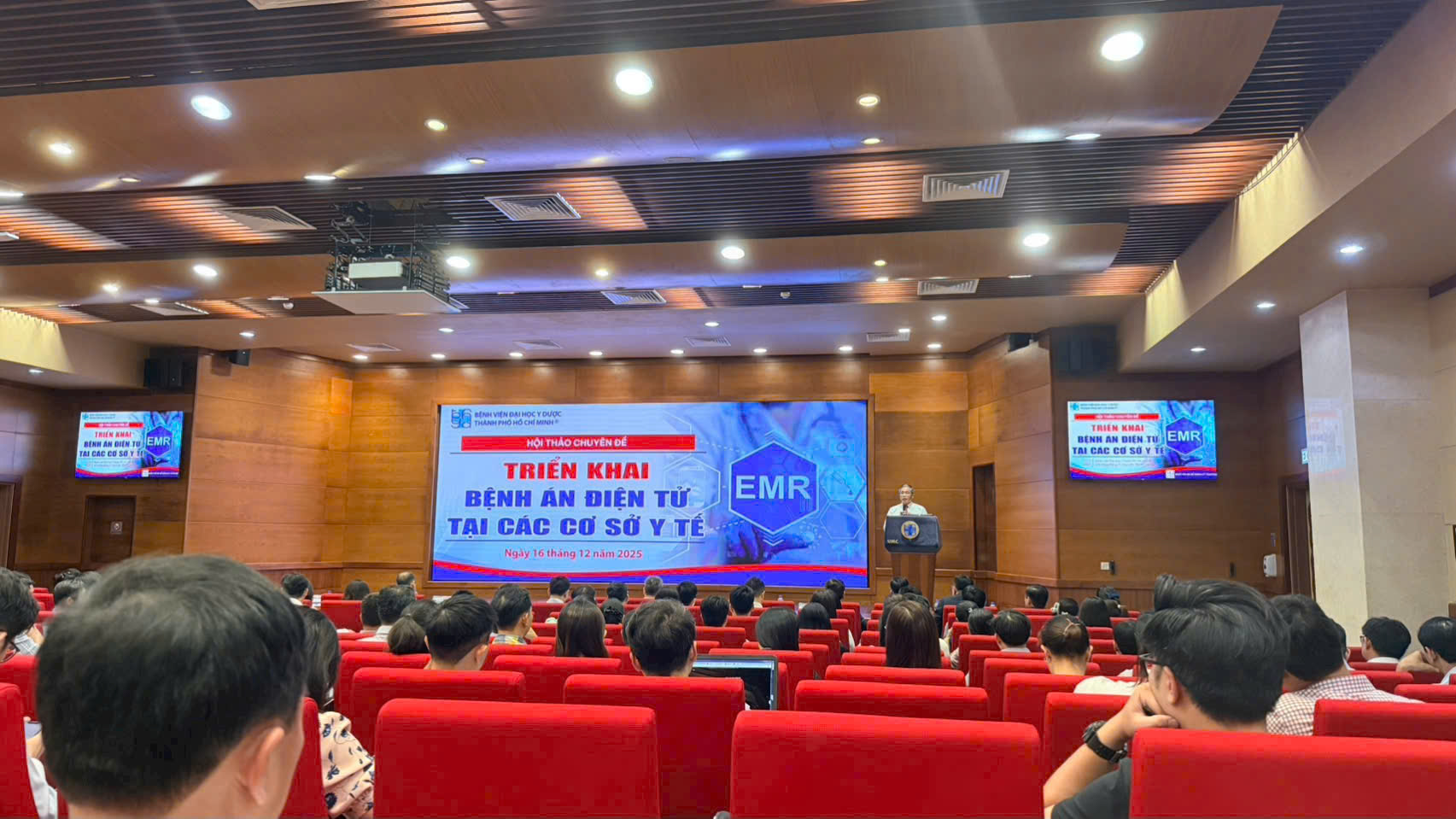 QUANG CẢNH HỘI THẢO CHUYÊN ĐỀ: TRIỂN KHAI BỆNH ÁN ĐIỆN TỬ TẠI CÁC CƠ SỞ Y TẾ